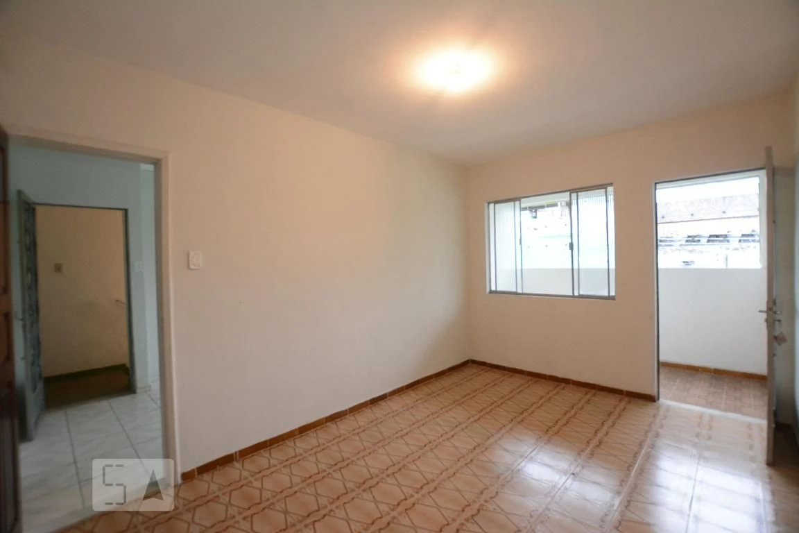 3-bedroom apartment with a glass-enclosed balcony — photo 51