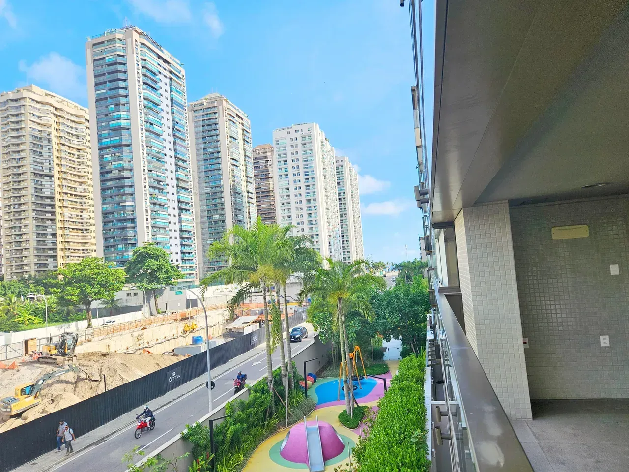 Apartment with 2 bedrooms, 79 m² and a balcony — photo 4