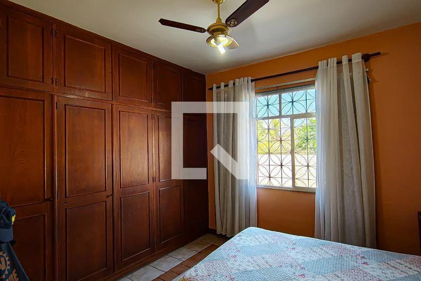 Casa de 420 m² com 4 quartos, 3 vagas e quintal — photo 12