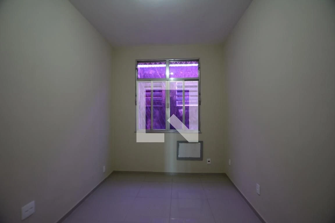 Apartamento com 2 quartos, 1 banheiro e 1 vaga — photo 24