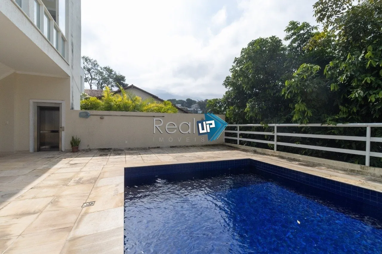 Condominium house with 5 bedrooms and 1081 m² plus laundry — photo 67