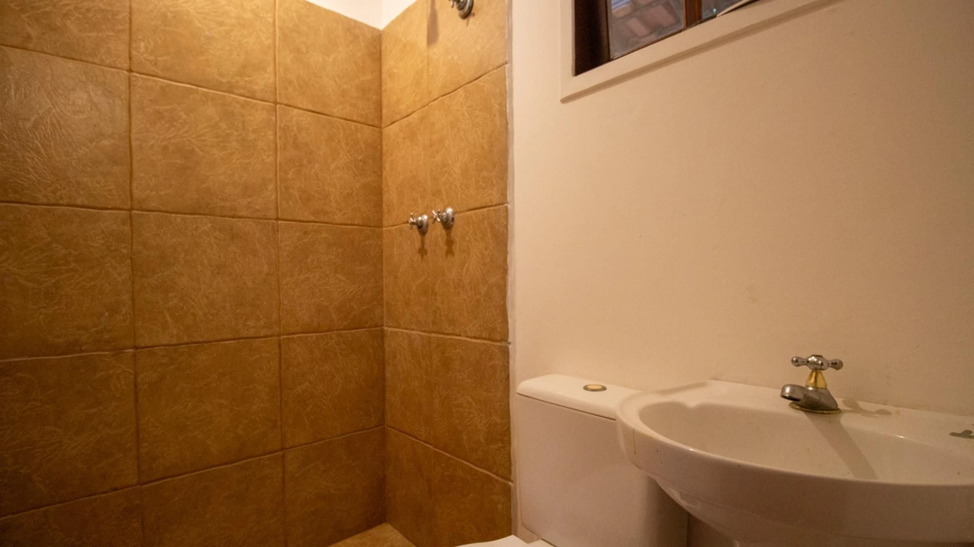 Casa com 4 quartos e 4 banheiros, com 3 vagas — photo 25