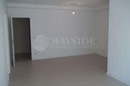 4-bedroom apartment with a mountain view in Rio de Janeiro — photo 9