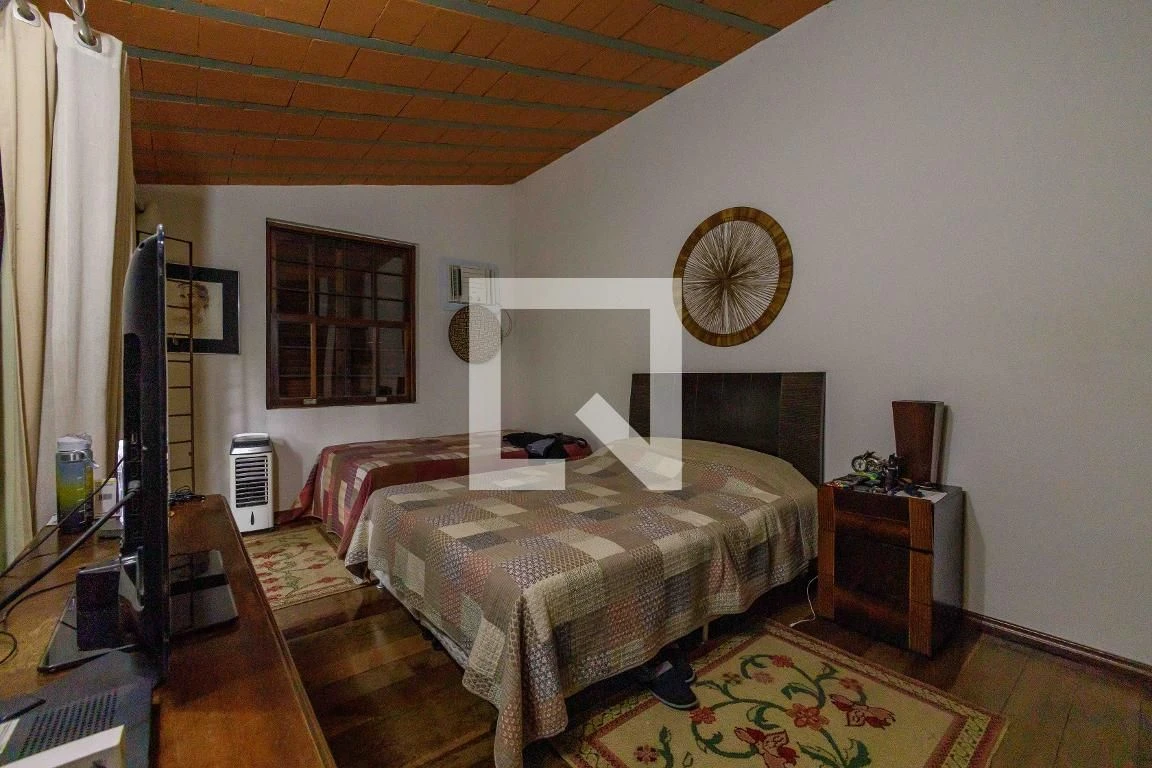 4-bedroom house with a walk-in closet in Rio de Janeiro — photo 28