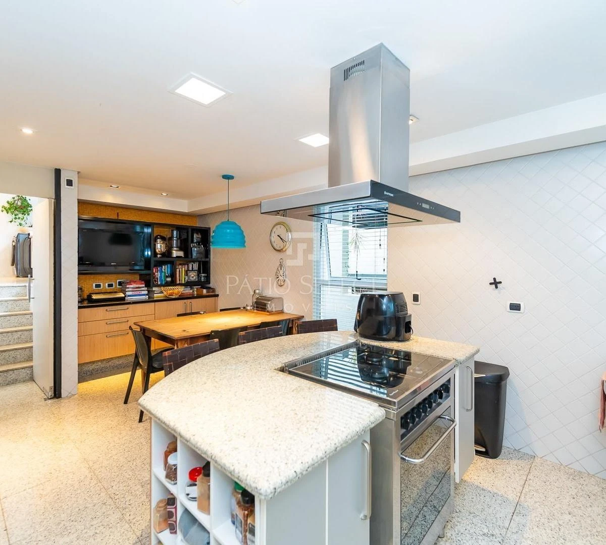 Casa, 763 m², com jardim — photo 36