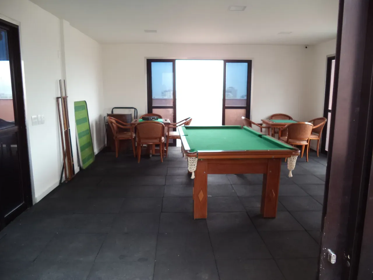 Apartment with 2 bedrooms, 2 bathrooms and a terrace — photo 13