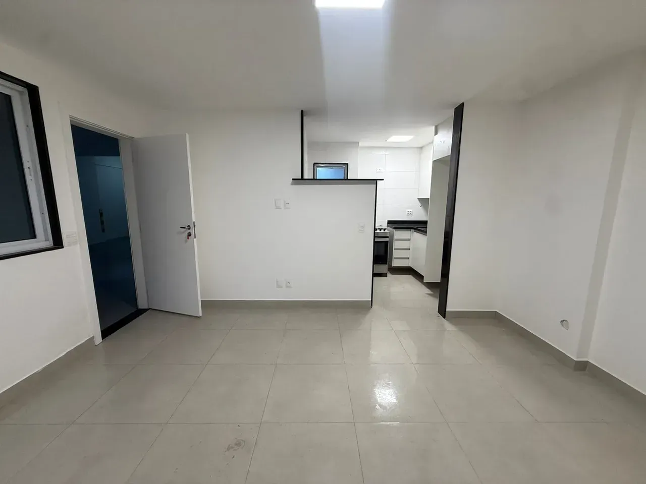 2-bedroom apartment with open-plan gas kitchen — photo 15