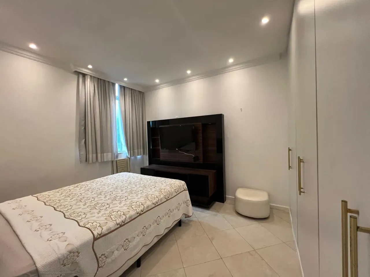 Apartamento mobiliado com 2 quartos e 3 banheiros — photo 2