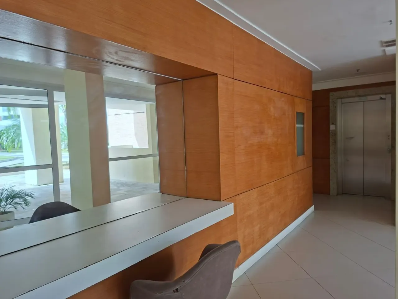 Apartamento sem mobília com 3 quartos e varanda — photo 14