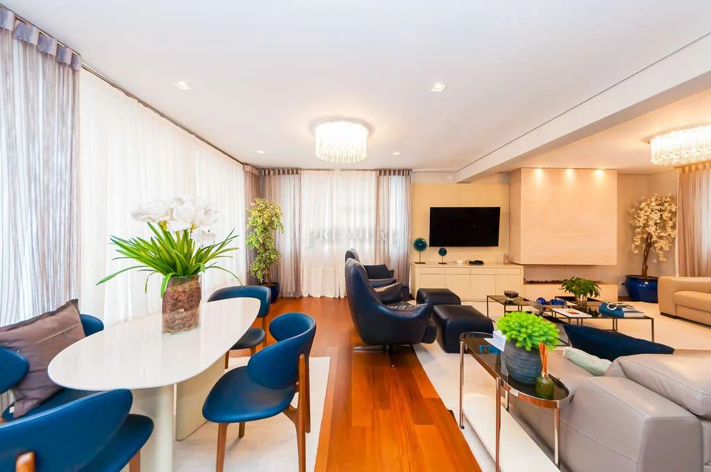 House with 3 en-suite bedrooms and private garden