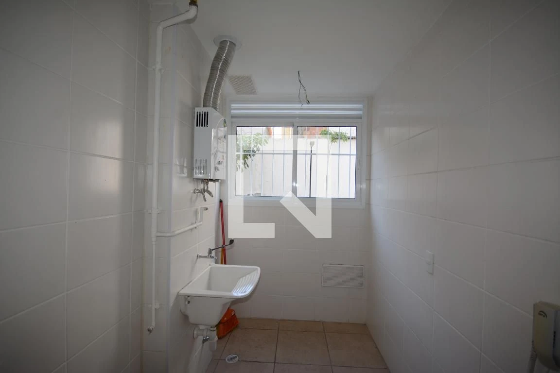 1-bedroom apartment with open-plan kitchen — photo 40