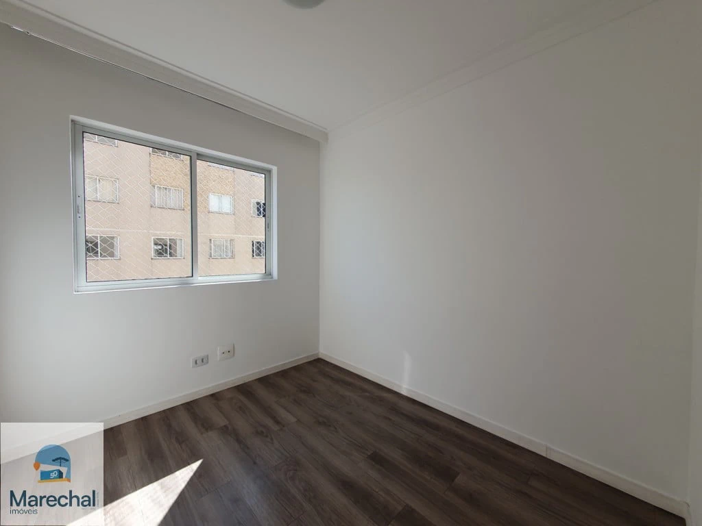 2-bedroom apartment with 1 suite and 1 parking spot — photo 4