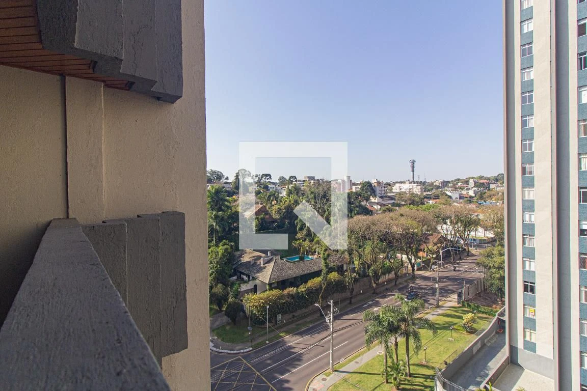 Furnished apartment, 97 m², with a glass-enclosed balcony — photo 27