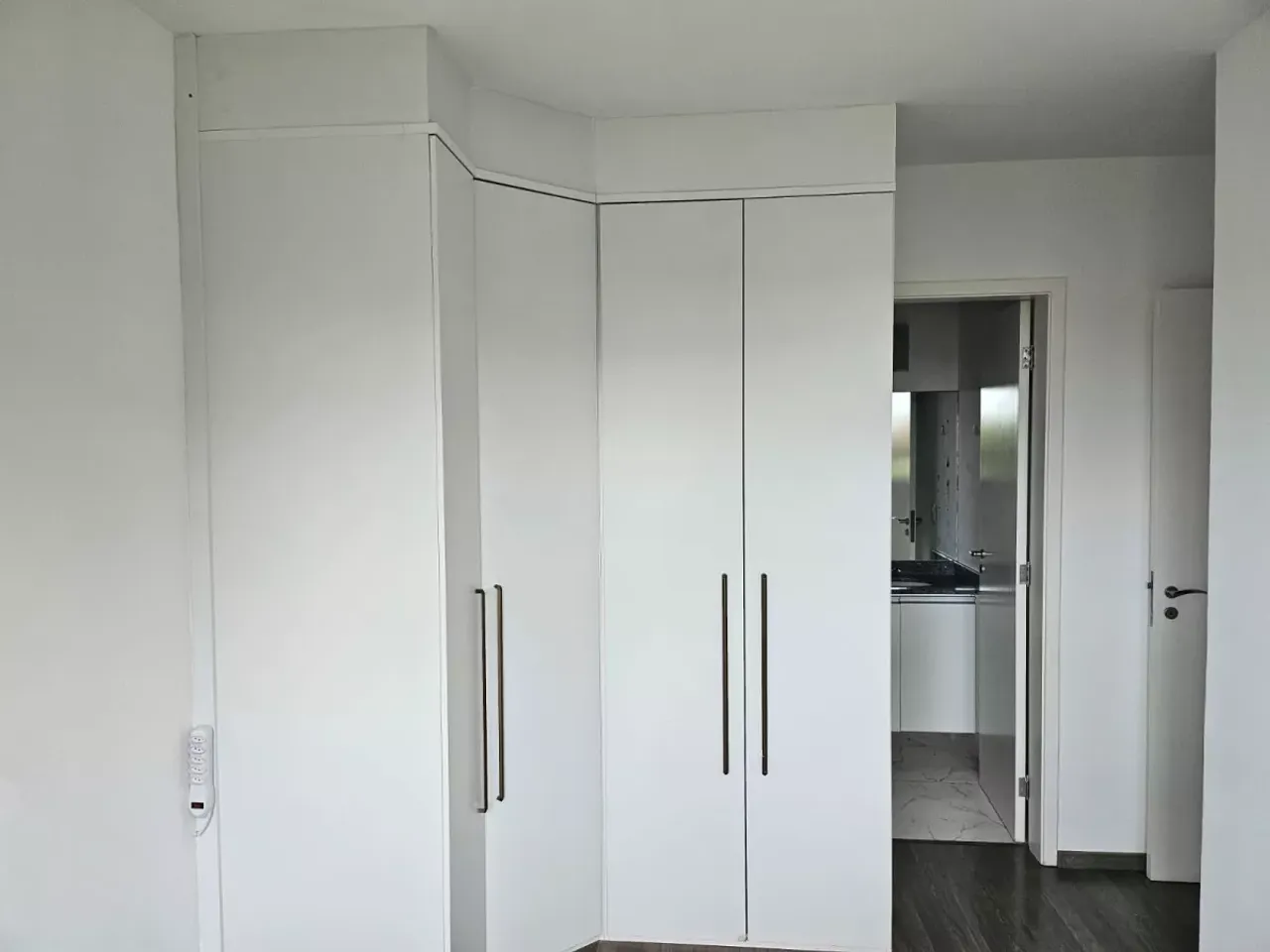 2-bedroom apartment with en-suite and 2 bathrooms — photo 7