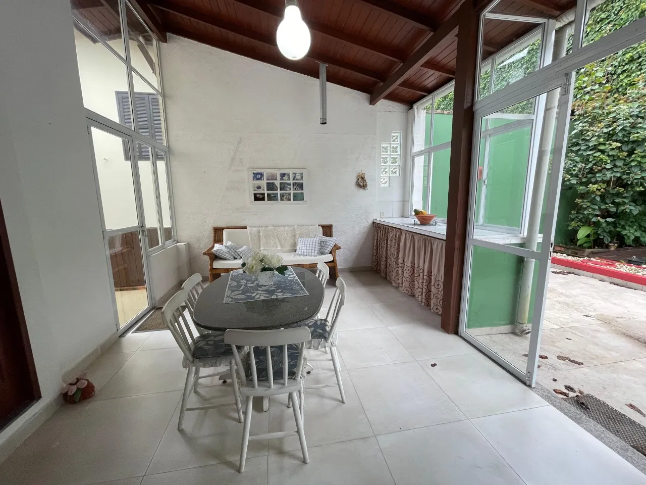 Furnished house with private garden and BBQ — photo 37