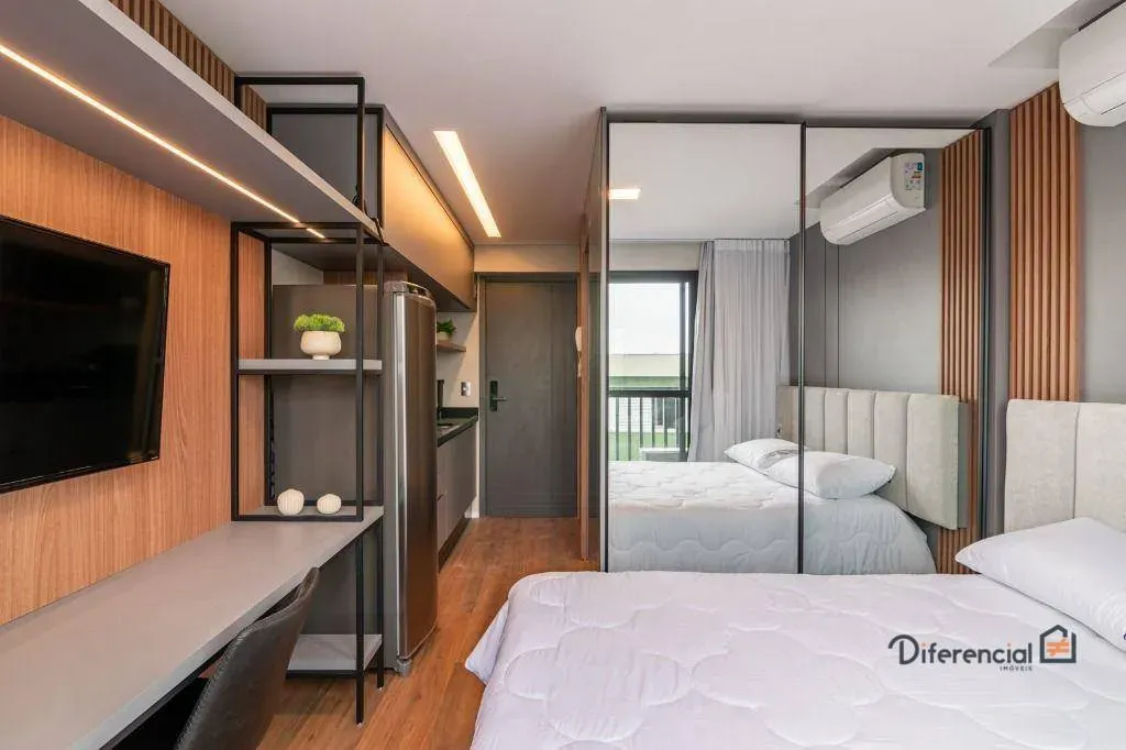 Furnished studio with 1 bedroom and a private BBQ