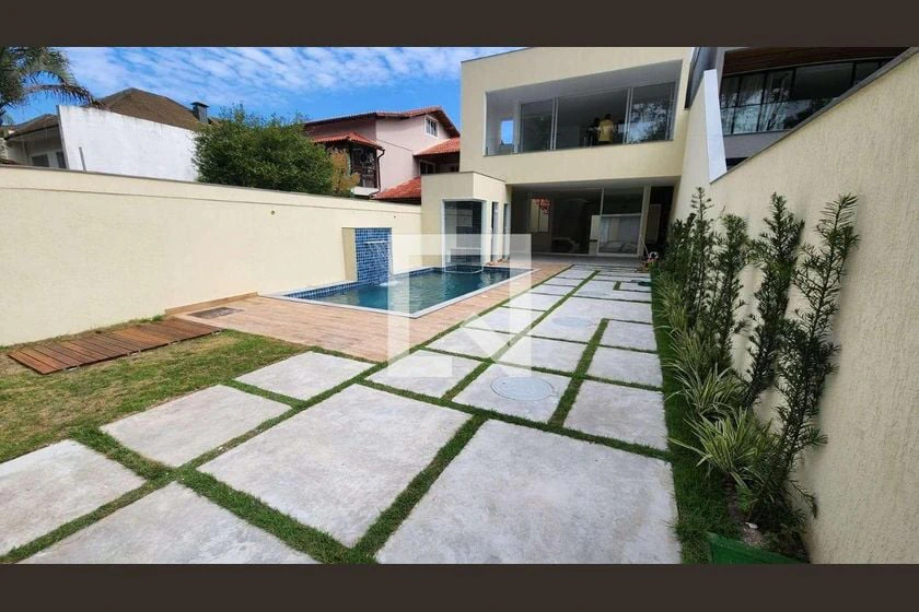 Casa com 3 suítes e 320 m², com 3 vagas — photo 29