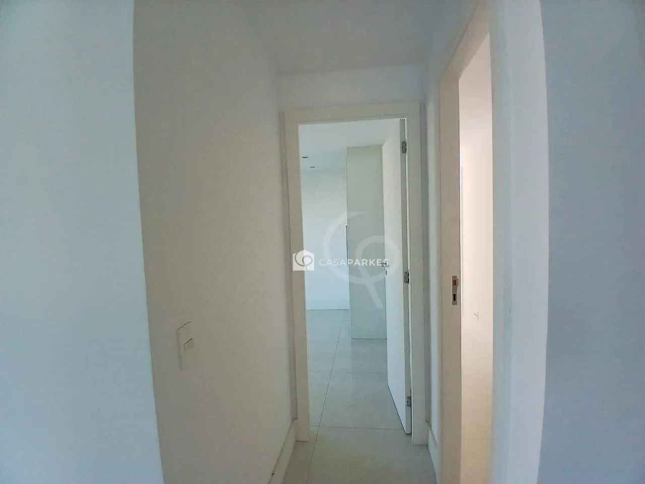 Penthouse with 3 bedrooms and 4 bathrooms — photo 27