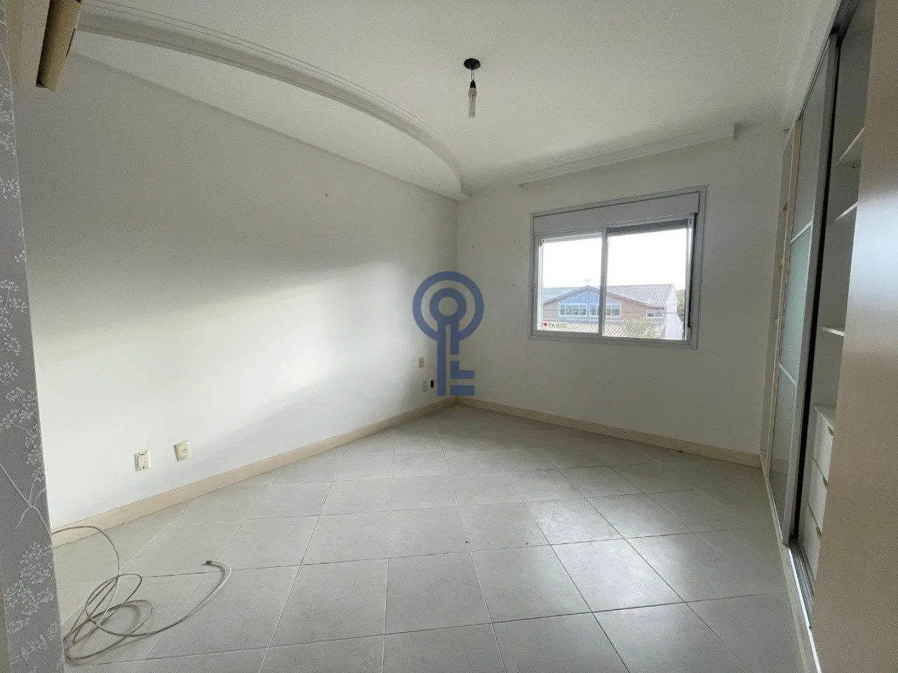 286 m² house with gas kitchen and 3 en-suite bedrooms — photo 6