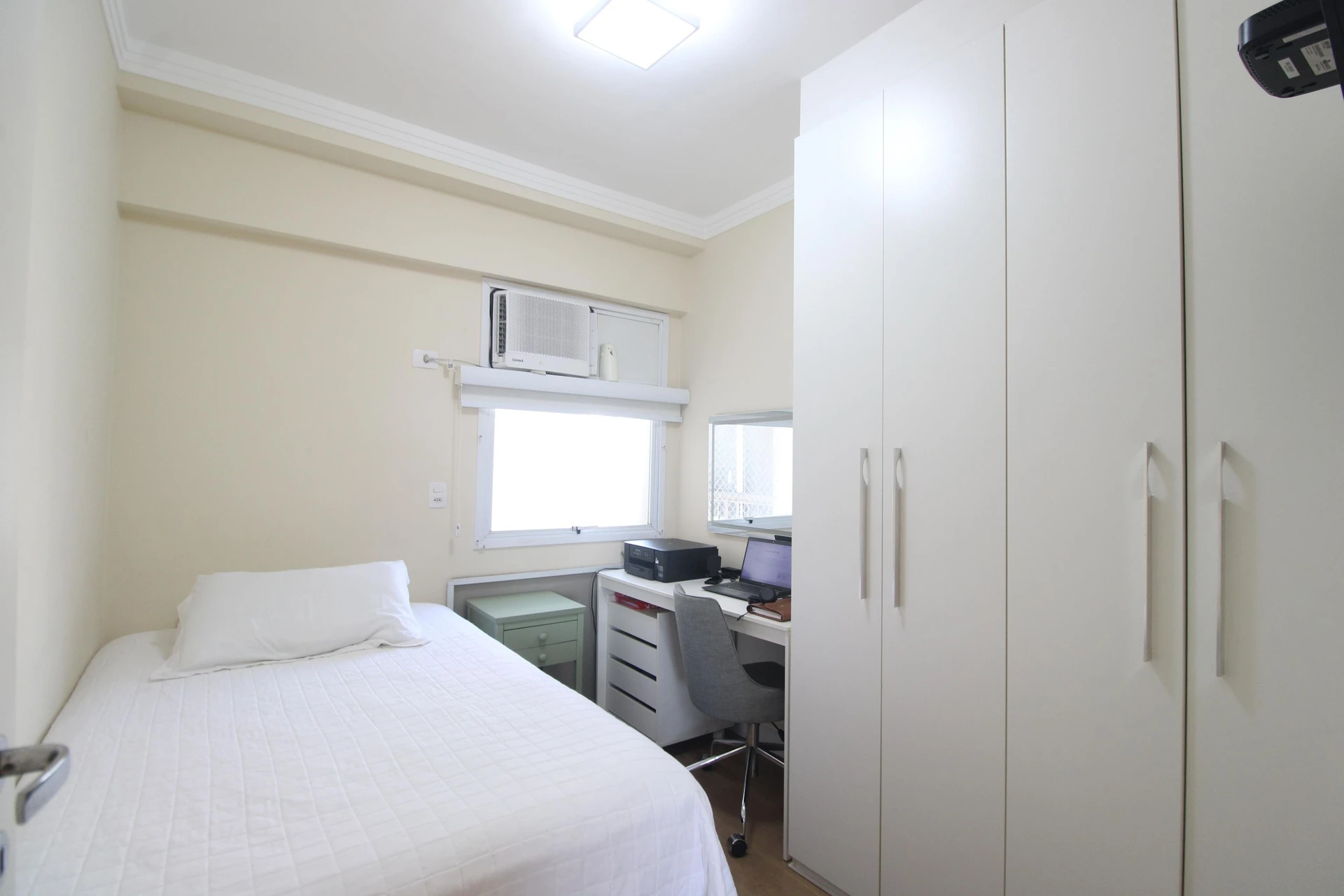 3-bedroom apartment in a building with a sauna — photo 3