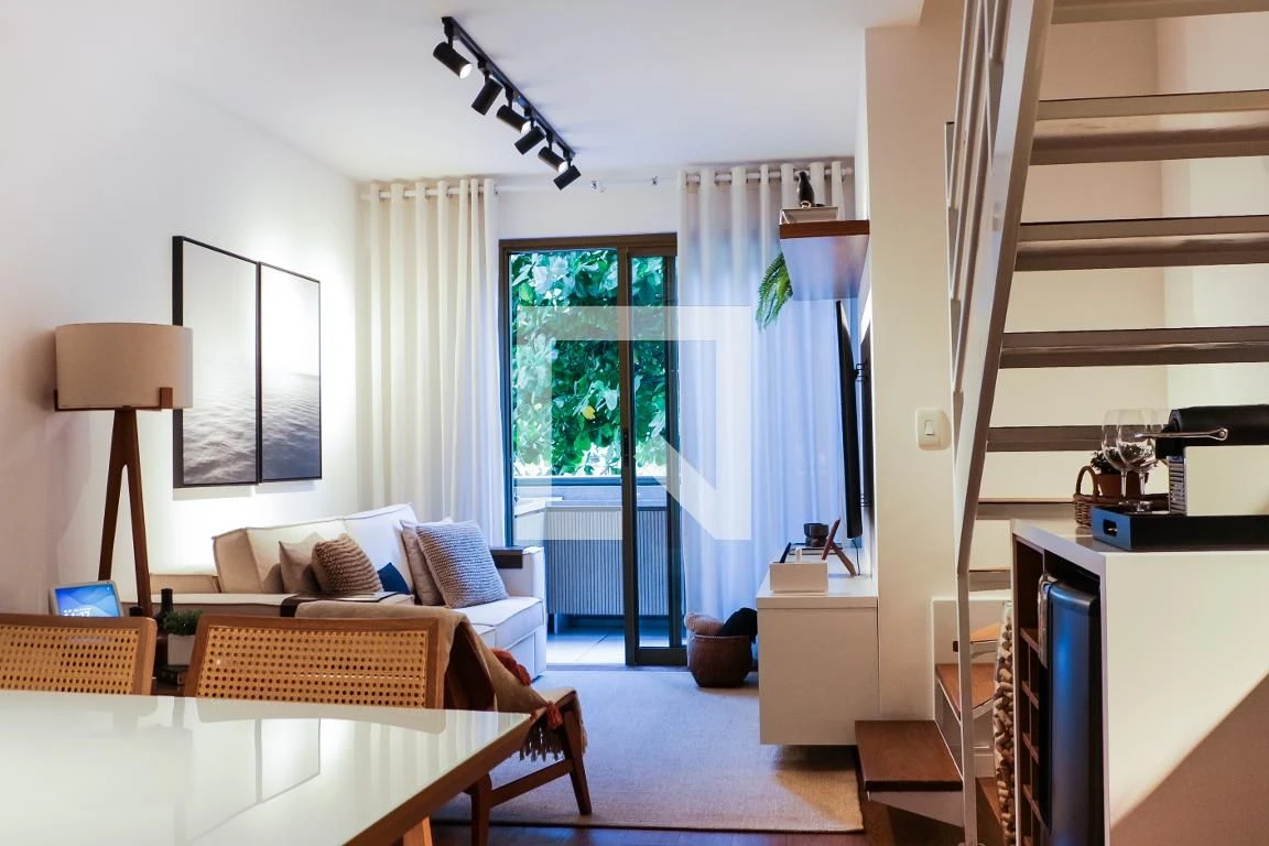 Furnished apartment, 78 m², with a walk-in closet — photo 11