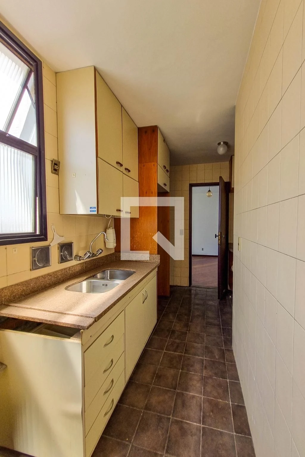 Home office in a 5-bedroom apartment, 127 m² — photo 2