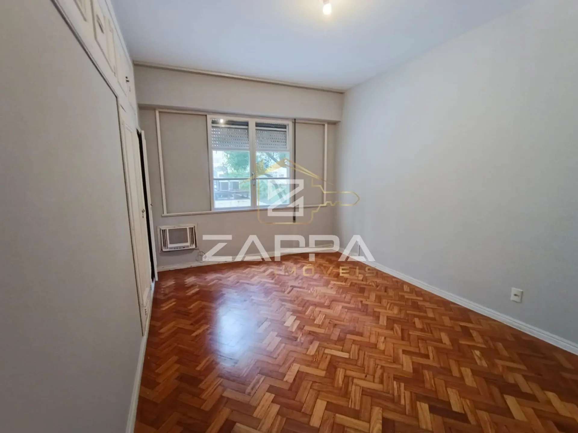 3-bedroom apartment with a bathtub in Rio de Janeiro — photo 12