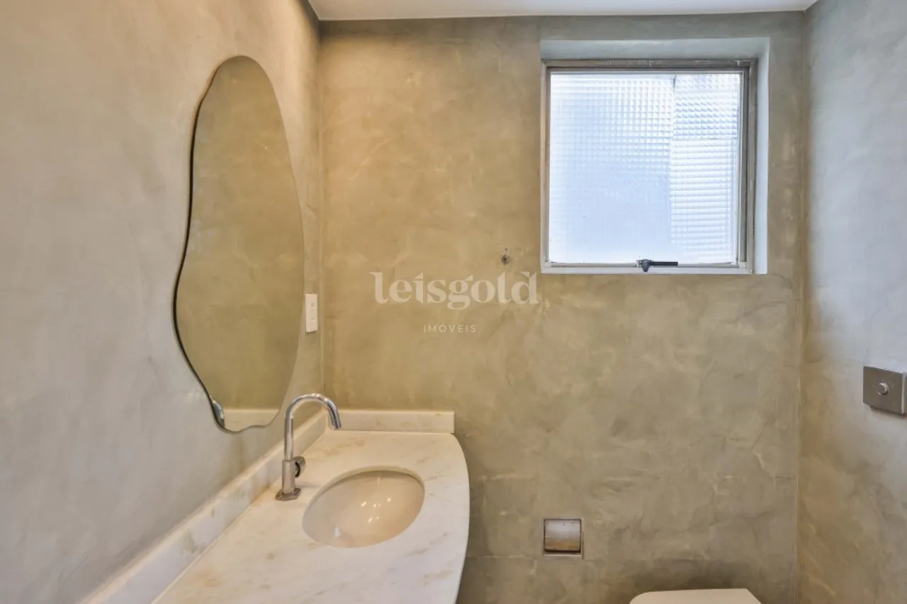 Apartment, 73 m², with wood or laminate floors — photo 6