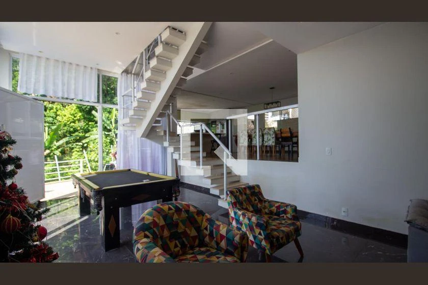 Casa para alugar com 5 quartos e varanda — photo 24