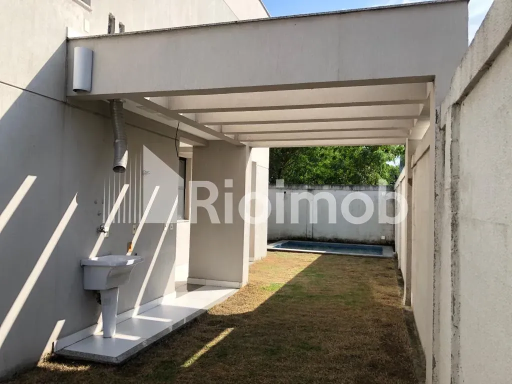 Duplex house with 3 suites and 5 bathrooms, 366 m² — photo 14