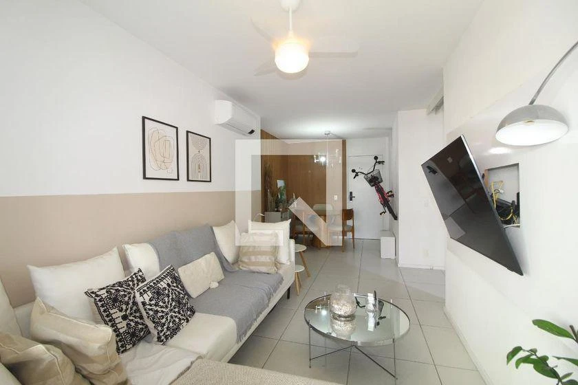 3-bedroom apartment in a building with a gym — photo 29