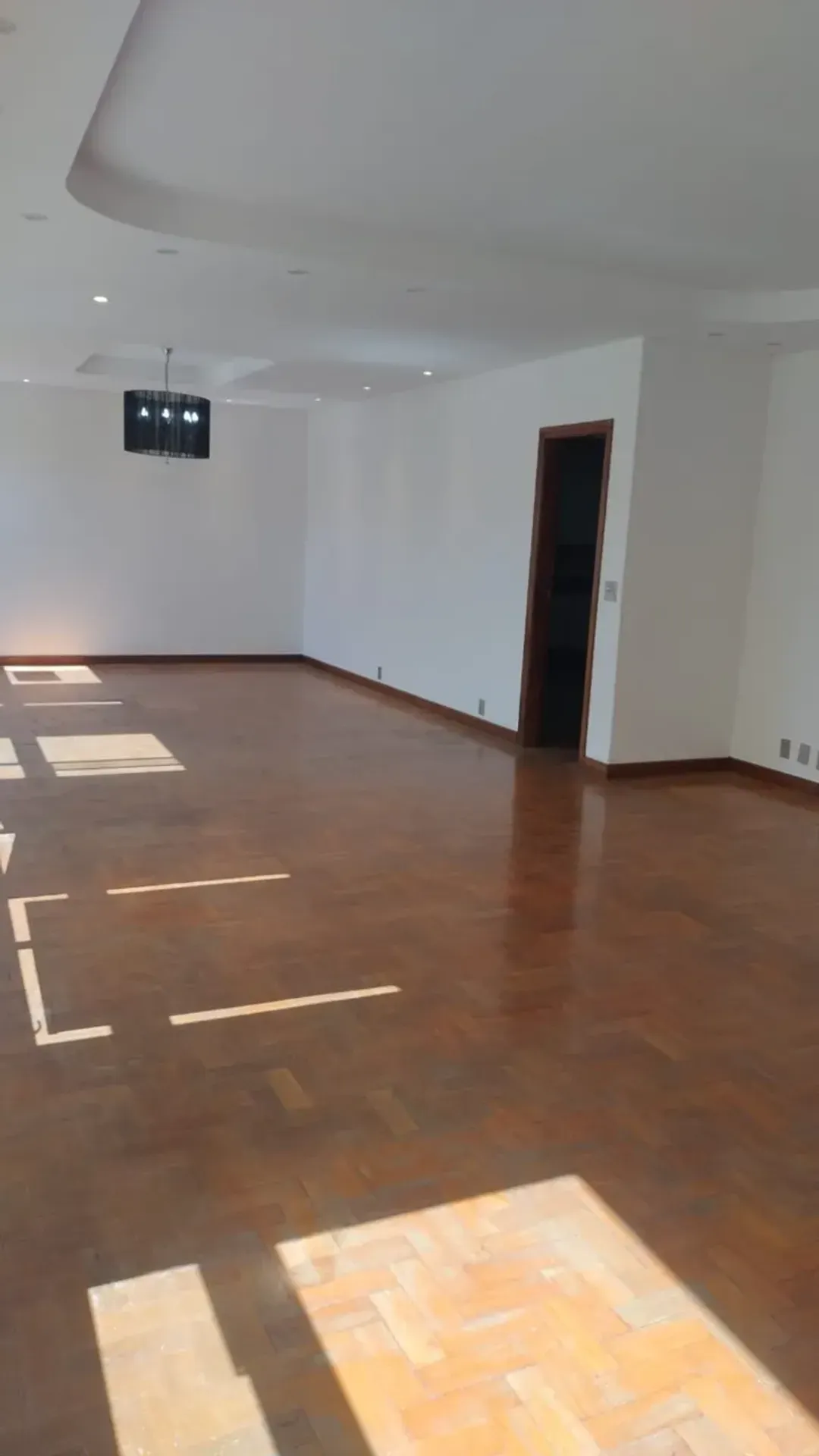 Apartamento de 189 m² com 3 quartos e ar-condicionado — photo 2