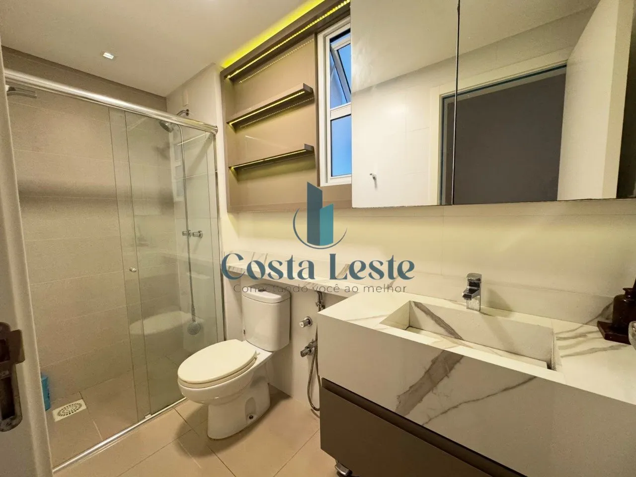 2-bedroom apartment with a home office in Florianópolis — photo 3