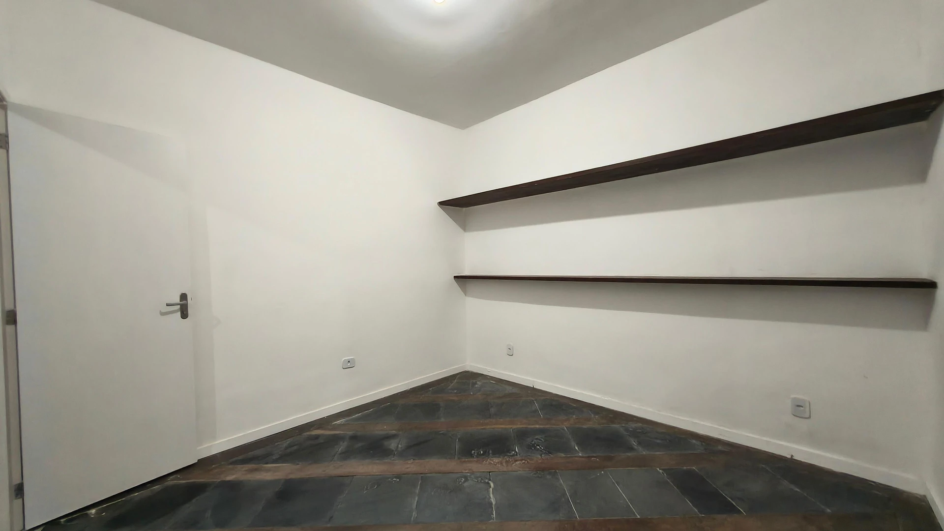 House, 250 m², with a bathtub — photo 26