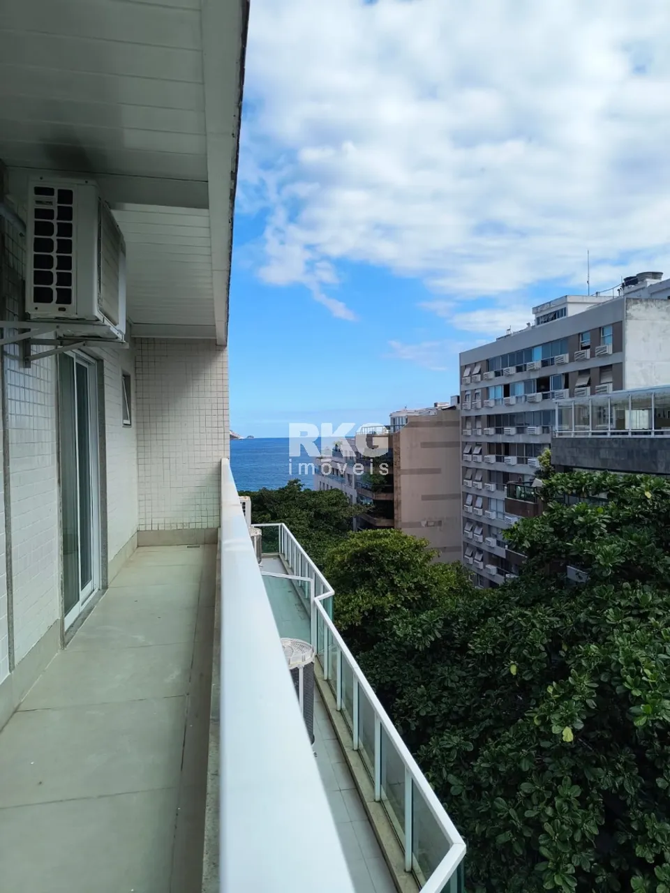 Apartamento para alugar com varanda, 3 quartos e 4 banheiros — photo 14