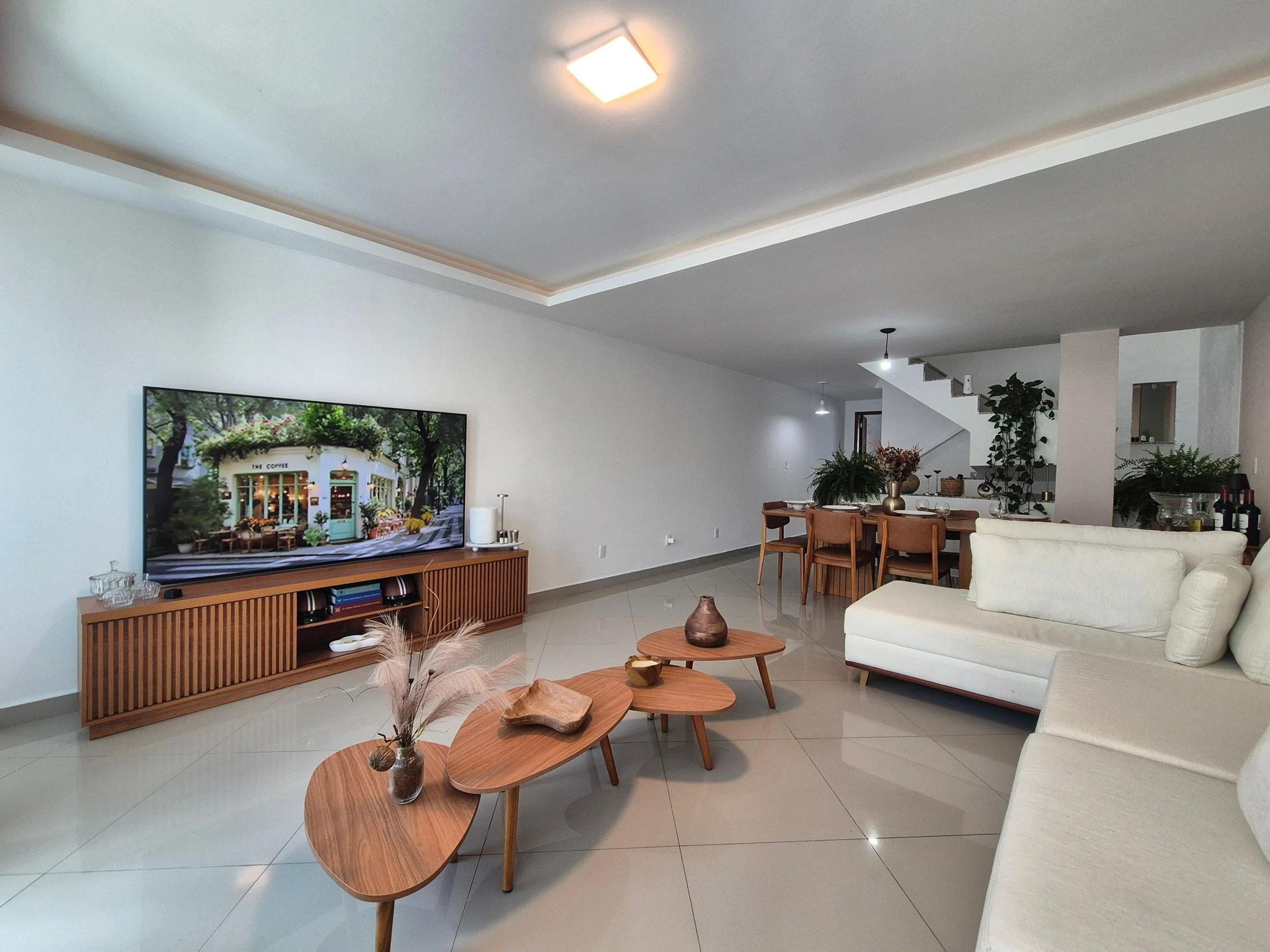 Furnished house with 4 bedrooms and a balcony — photo 8