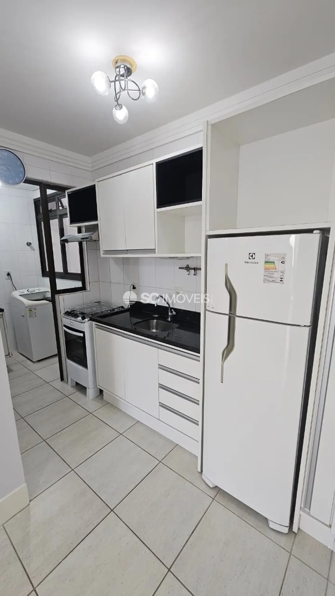 Furnished 1-bedroom apartment with 45 m² and parking space — photo 4