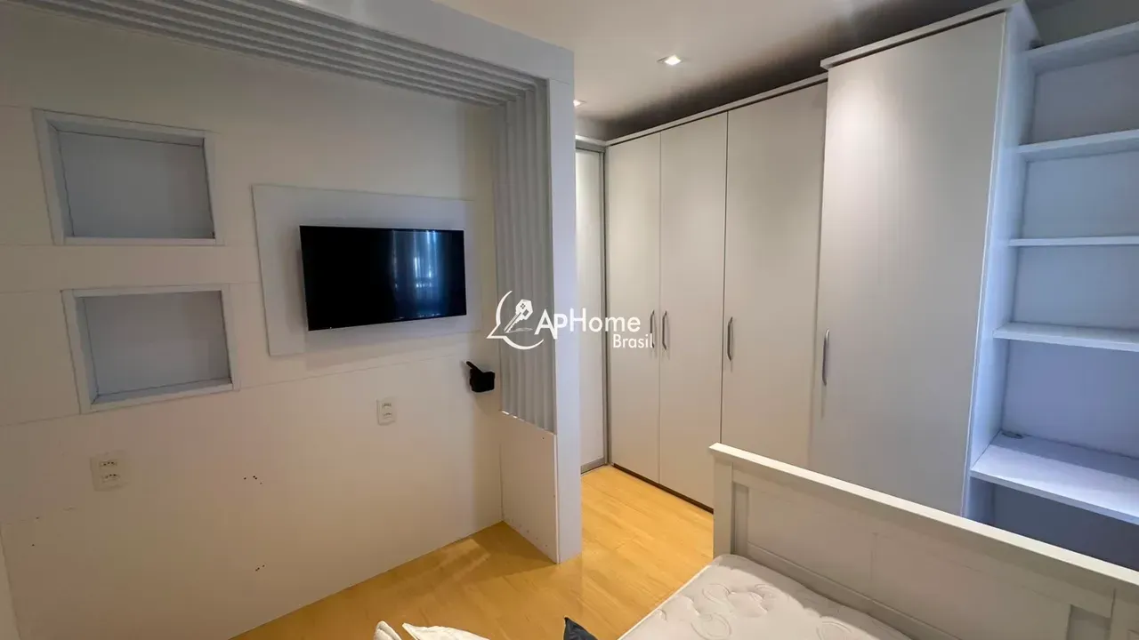 Furnished 2-bedroom apartment with 3 bathrooms — photo 15