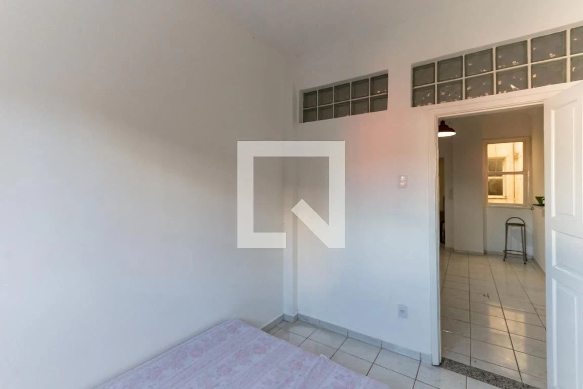 2-bedroom apartment with a mountain view — photo 25