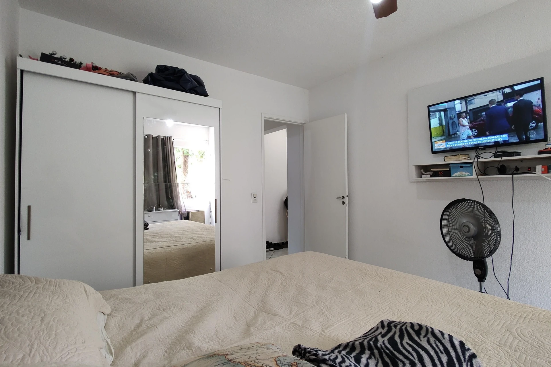 Furnished 1-bedroom apartment with gas open-plan kitchen — photo 15