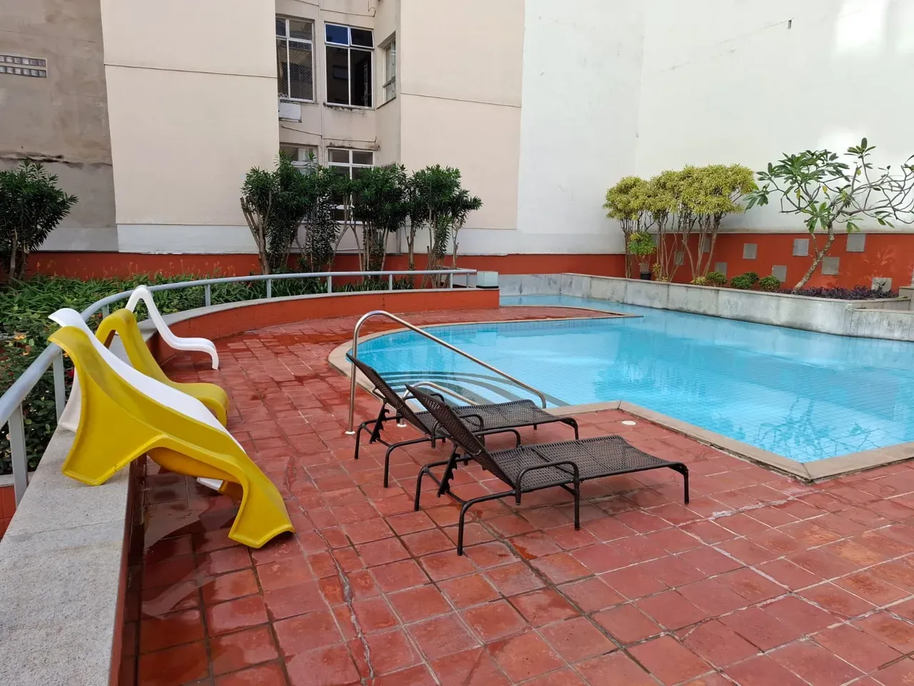 Apartamento mobiliado com cozinha americana e varanda — photo 21
