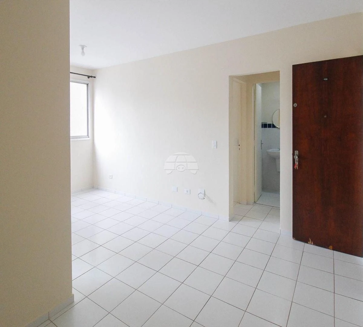 1-bedroom apartment with an open-plan kitchen