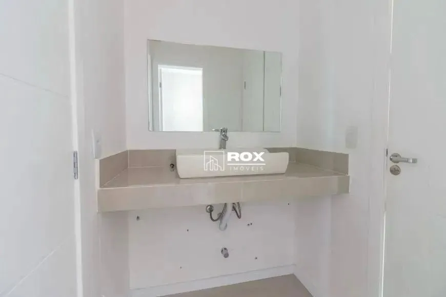 House with 4 en-suite bedrooms, 6 baths and 145 m² — photo 11