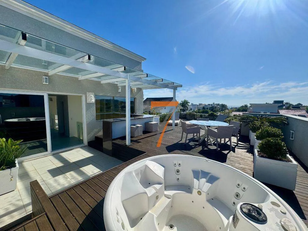 Furnished house with 8 bedrooms and 11 bathrooms — photo 29