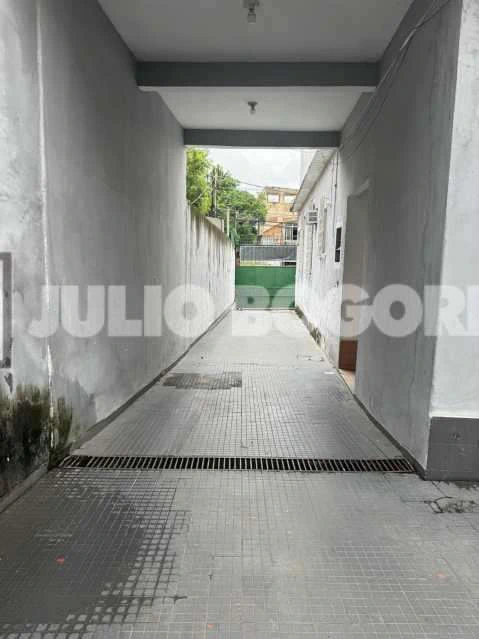 Street-level house with 5 bedrooms and private BBQ — photo 14