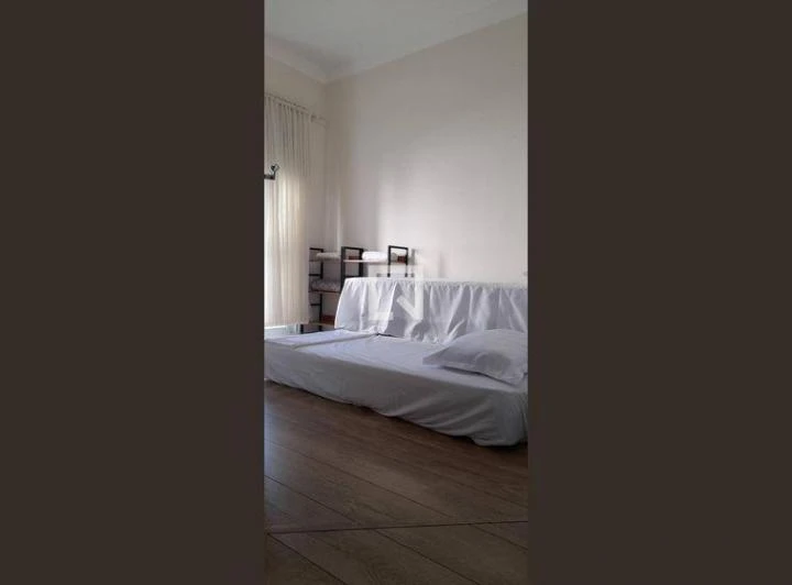 Furnished apartment with enclosed balcony and 176 m² — photo 8