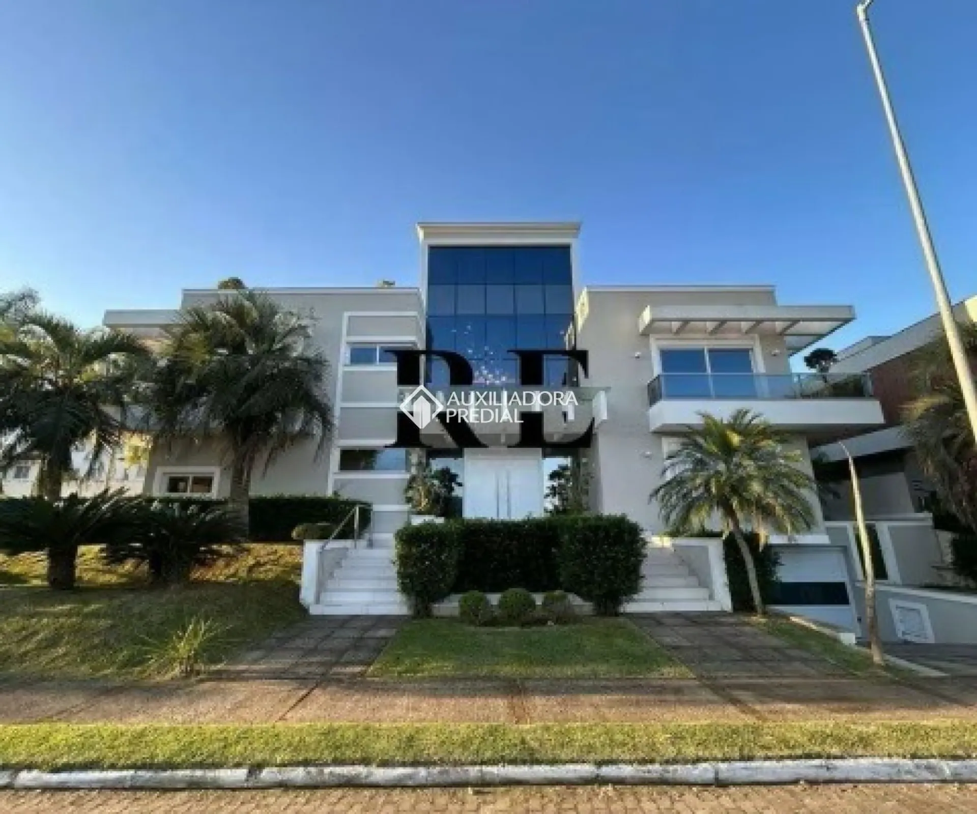 Casa mobiliada com 9 quartos e 11 banheiros — photo 15