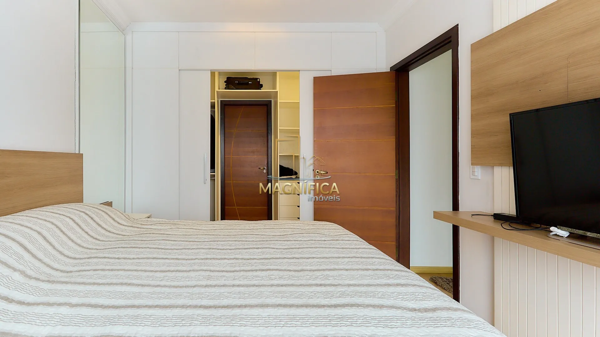 House with 3 bedrooms and 3 bathrooms, no parking — photo 24