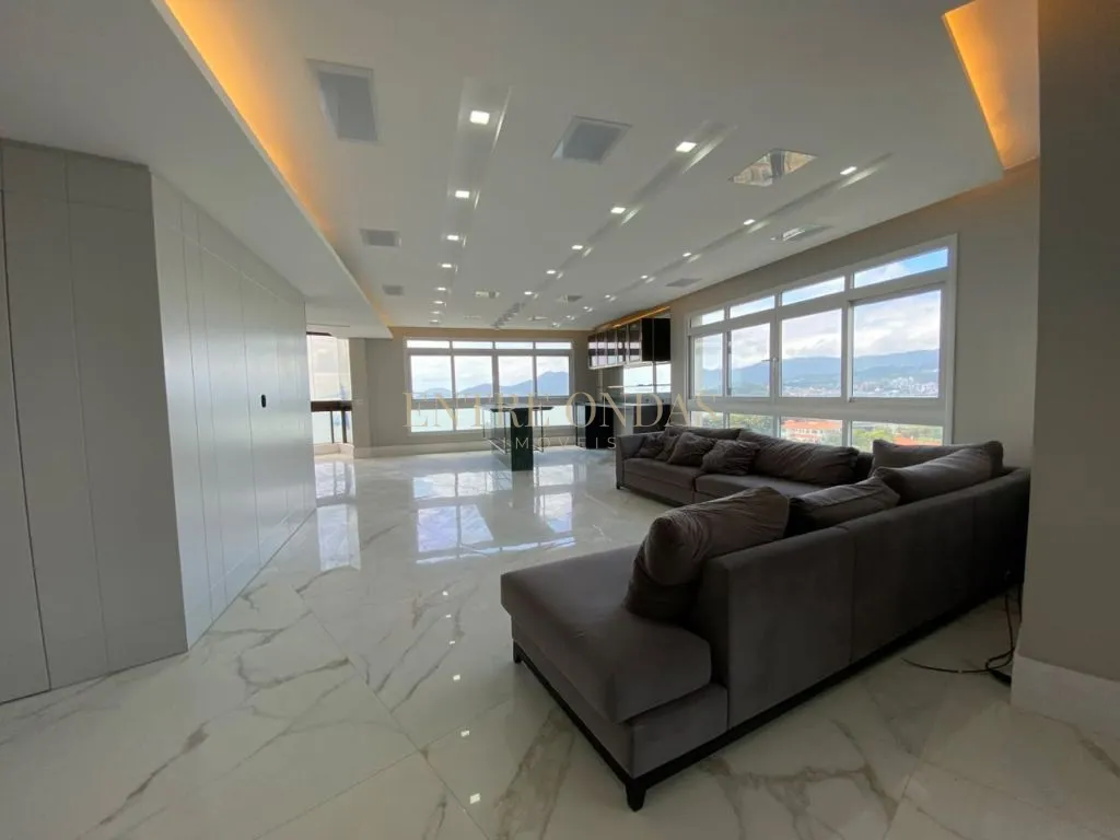 Вид на воду та 4 спальні: квартира 304 м² — photo 10