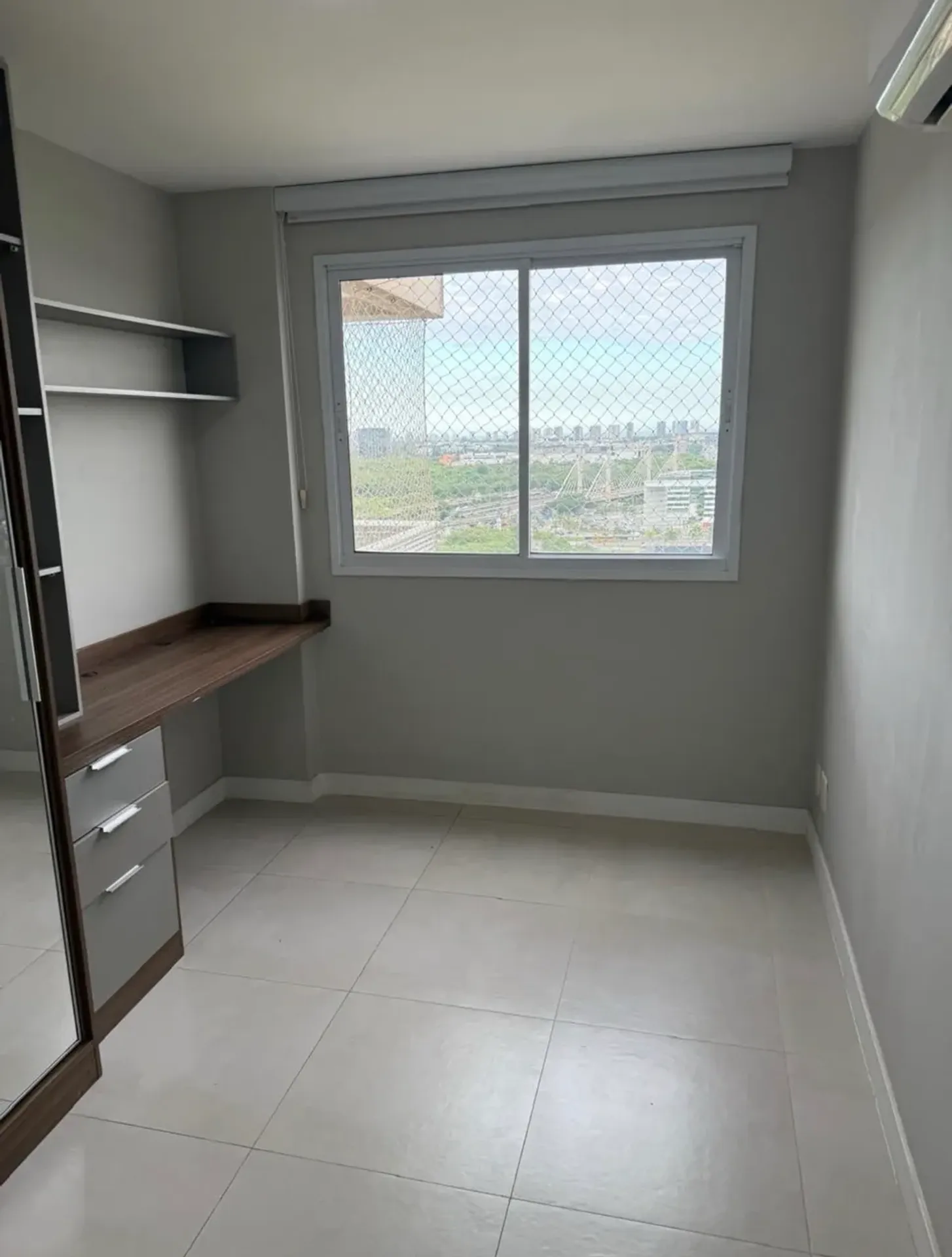 2-bedroom apartment with a home office — photo 8